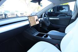 2022 Tesla Model Y Rear-Wheel Drive