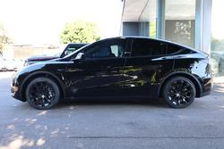 2022 Tesla Model Y Rear-Wheel Drive