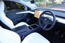 2022 Tesla Model Y Rear-Wheel Drive