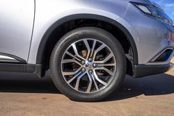 2016 Mitsubishi
Outlander LS