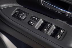 2016 Mitsubishi
Outlander LS