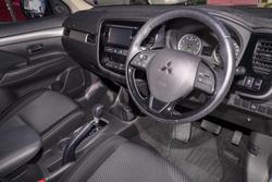 2016 Mitsubishi
Outlander LS