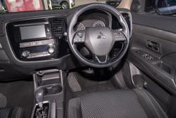2016 Mitsubishi
Outlander LS