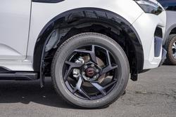 2026 Isuzu MU-X X-TERRAIN
