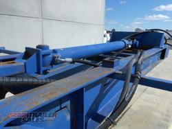 1985 Custom Roadmaster Hooklift Trailer