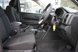 2026 Nissan Navara ST