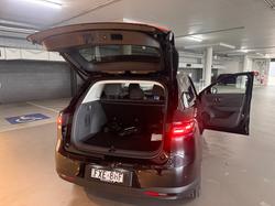 2025 Leapmotor B10 Design LR