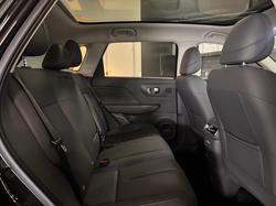 2025 Leapmotor B10 Design LR