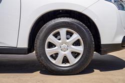 2013 Mitsubishi Outlander ES