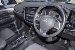 2013 Mitsubishi Outlander ES