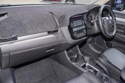 2013 Mitsubishi Outlander ES