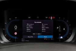 2023 VOLVO XC40 ULTIMATE B5 DARK MHEV