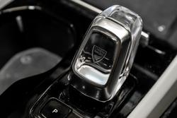 2023 VOLVO XC40 ULTIMATE B5 DARK MHEV