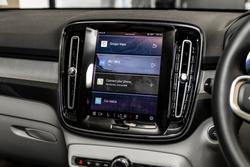 2023 VOLVO XC40 ULTIMATE B5 DARK MHEV