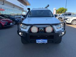2024 Toyota Hilux SR White