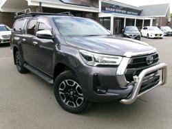 2020 Toyota Hilux 4x4 SR5
