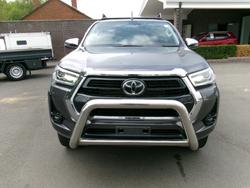 2020 Toyota Hilux 4x4 SR5