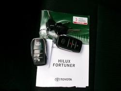 2020 Toyota Hilux 4x4 SR5