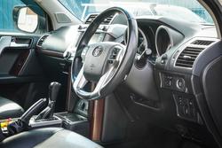 2016 Toyota
PRADO VX
