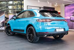 2021 Porsche
Macan