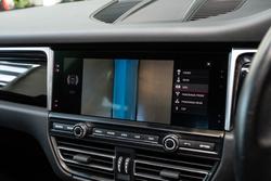 2021 Porsche
Macan