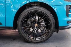 2021 Porsche
Macan