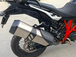 2017 KTM 1090
