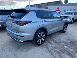 2025 MITSUBISHI
Outlander ASPIRE