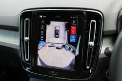 2025 Volvo XC40 Plus B4