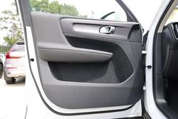 2025 Volvo XC40 Plus B4