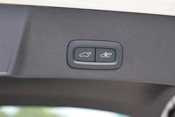 2025 Volvo XC40 Plus B4