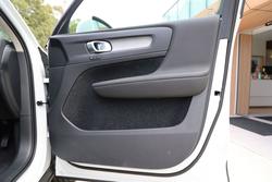 2025 Volvo XC40 Plus B4