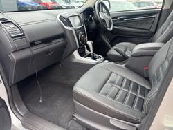 2020 Isuzu MU-X LS-T