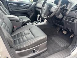 2020 Isuzu MU-X LS-T