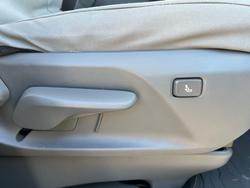 2025 Toyota Hiace Hiace Van LWB 2.8L T Diesel Automatic 9638690 006