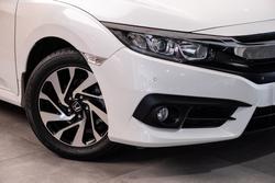 2017 HONDA CIVIC VTi-S