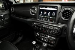 2019 Jeep Wrangler Overland