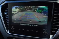 2024 Isuzu
                D-MAX LS-U+