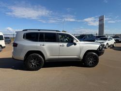 2022 Toyota LANDCRUISER VX Silver