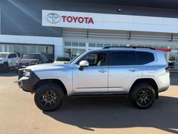 2022 Toyota LANDCRUISER VX Silver