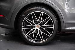 2025 Porsche Cayenne