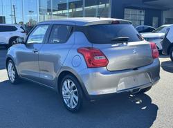 2023 SUZUKI SWIFT GL
