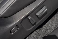 2025 Isuzu MU-X X-TERRAIN