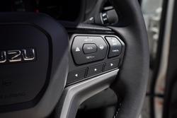 2025 Isuzu MU-X X-TERRAIN