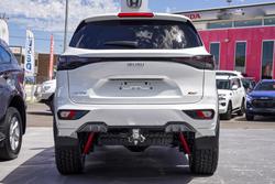 2025 Isuzu MU-X X-TERRAIN