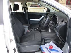 2015 Mazda BT-50 XT UP White
