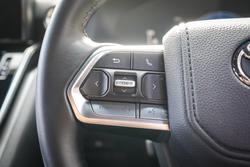 2025 Toyota LANDCRUISER GXL