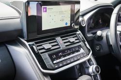 2025 Toyota LANDCRUISER GXL