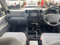 2014 TOYOTA LANDCRUISER GXL (4x4)