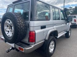 2014 TOYOTA LANDCRUISER GXL (4x4)